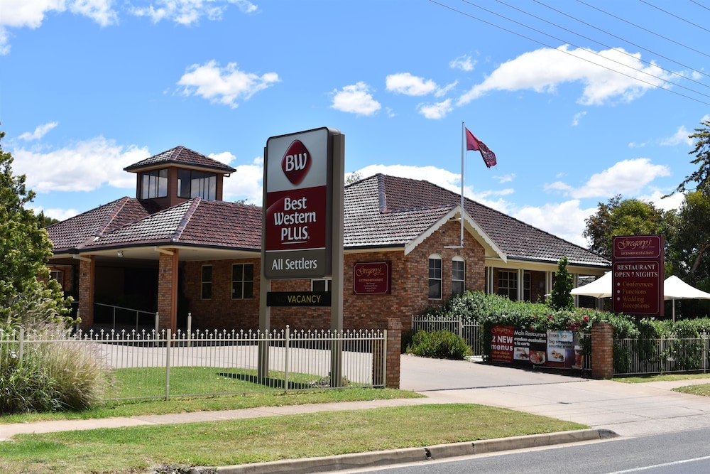 Best Western Plus All Settlers Motor Inn - Holiday Byron Bay