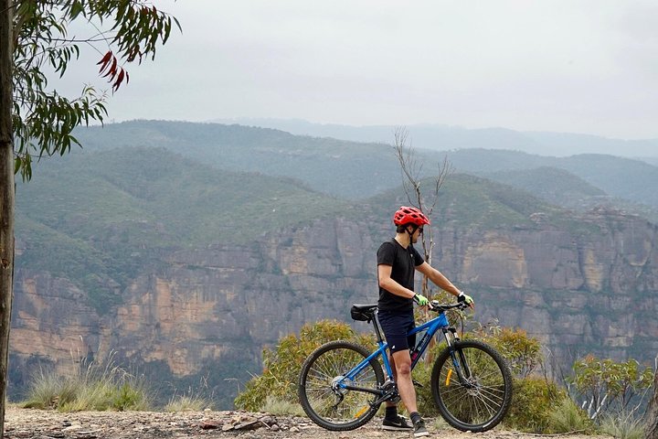 Blue Mountains Hanging Rock SELF-GUIDED Mountain Bike Hire Service - Holiday Byron Bay